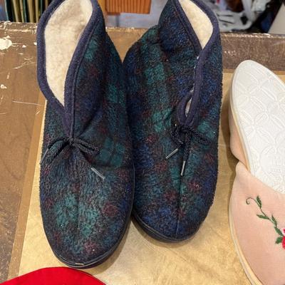 slippers