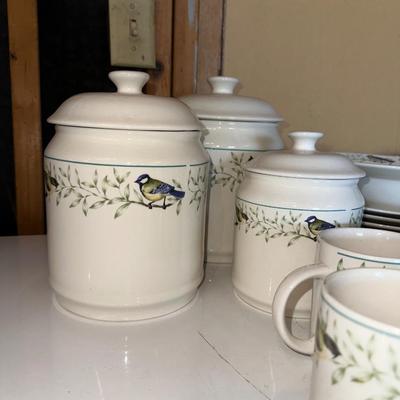 THOMAS POTTERY DINNERWARE AND CANISTERS