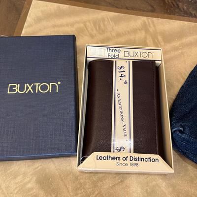 Lot of wallets & bags