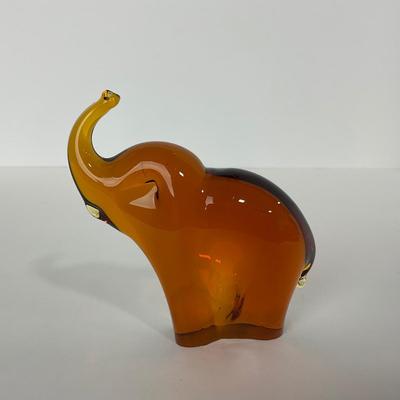 -110- PILGRIM | Amber Elephant
