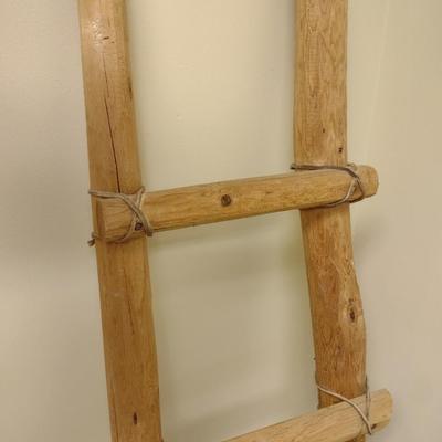Native Ladder Solid Wood Native American Kiva Ladder | EstateSales.org