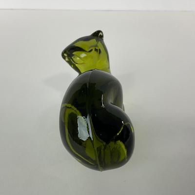 -124- FOSTORIA | Olive Green Squirrel | Stretched Out
