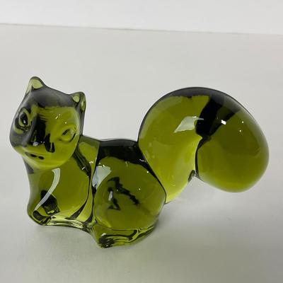 -124- FOSTORIA | Olive Green Squirrel | Stretched Out