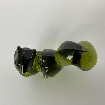 -124- FOSTORIA | Olive Green Squirrel | Stretched Out