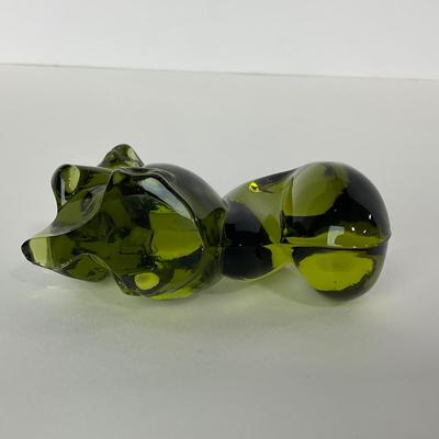 -124- FOSTORIA | Olive Green Squirrel | Stretched Out