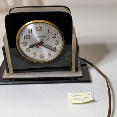 1936 SESSIONS ART DECO SHELF CLOCK DESK LUCITE