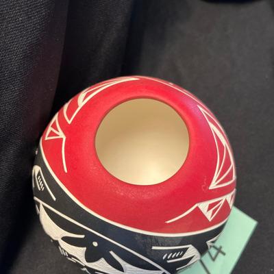 M Paquale Lagunda Black & Red Vase