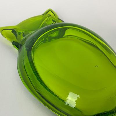 -134 | VIKING | Mid Century Green Owl Ash Tray