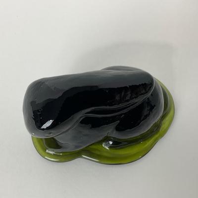 -138- VIKING | Mid Century Green Crouching Rabbit