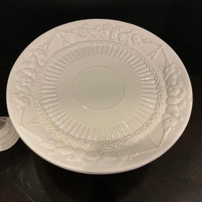 192 Two White Italian Pottery Pedestal Plates
