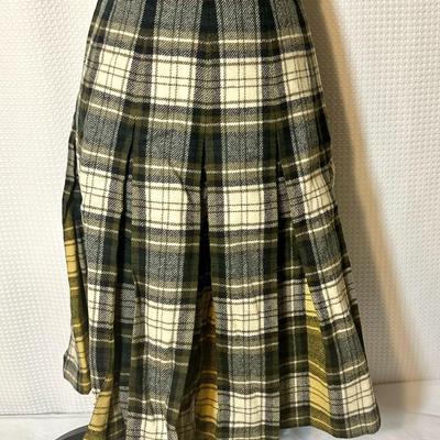 1960's Vintage Pendleton Turnaround Reversible Skirt Made of 100% Virgin Wool