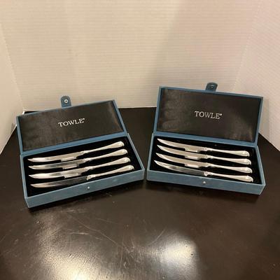 195 Two Sets of 4 Towle Steak Knives
