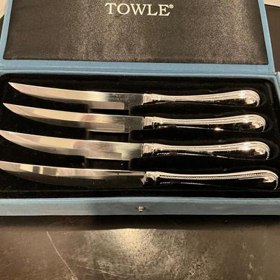 195 Two Sets of 4 Towle Steak Knives