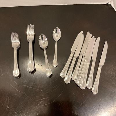 197 Set of Unmarked Stainless Flatware