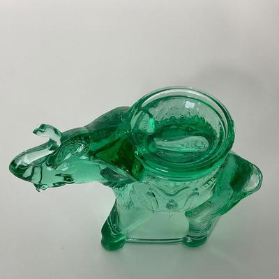 -157- NEW MARTINSVILLE | Light Green Elephant Incense Burner