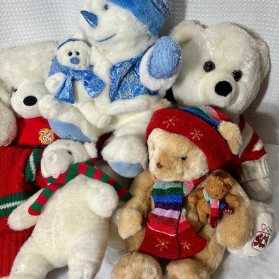 So Many Christmas Bears!