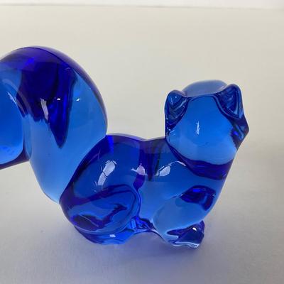 -180- FOSTORIA | Blue Squirrel | Stretched Out