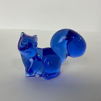 -180- FOSTORIA | Blue Squirrel | Stretched Out