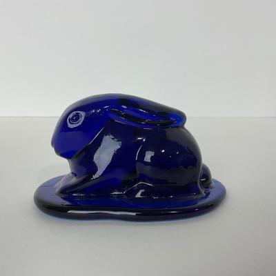 -192- VIKING | Mid Century Blue Crouching Rabbit | Sticker