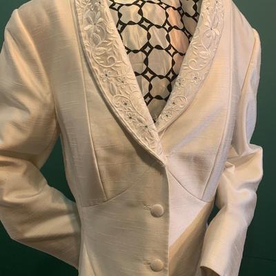 Snowy Elegance: John Meyer White Peplum Back Textured Blazer with Rhinestone-Accented Embroidered Flowers Size 12