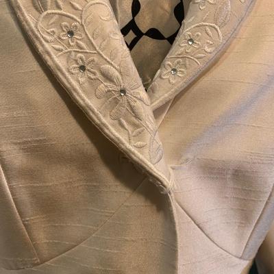 Snowy Elegance: John Meyer White Peplum Back Textured Blazer with Rhinestone-Accented Embroidered Flowers Size 12