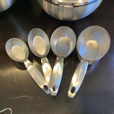 207 Heavy Duty Kirkland Nesting Mixing Bowls, Spoons , and Strainers
