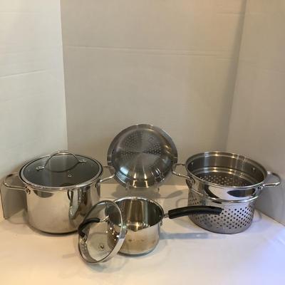 211 Martha Stewart Steam Pots with Sauce Pot