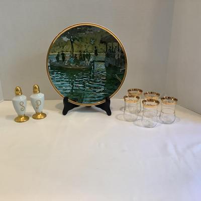 217 Kingsford Mint "Monet" Collectors Plate "La Grenouillere" with Limoges S&P with 5 Gold Rimmed Glasses