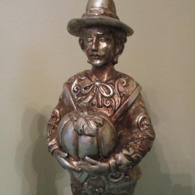Thanksgiving Pilgrim Figurine Centerpieces