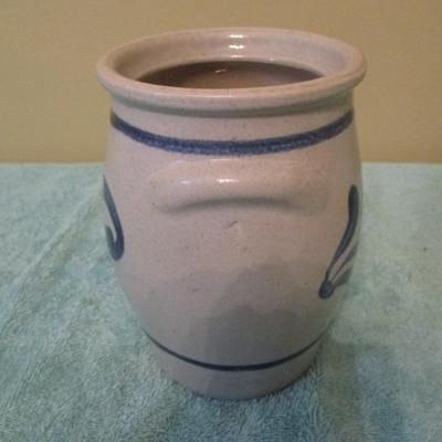 Handmade Williamsburg Pottery Eared Jar