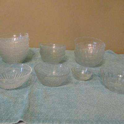 Assortment of Clear Glass Bowls Various Sizes 17 pcs