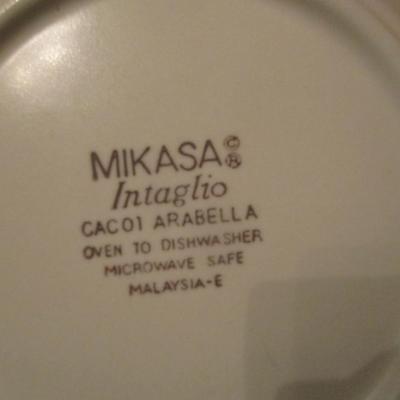 Set of Mikasa Intaglio Dinnerware Dishes