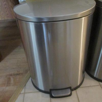 Stainless Steel Trashcan Choice 1