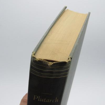 Plutarch The Lives of the Noble Grecians and Romans The Dryden Translation