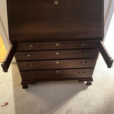 Craftique Secretary (PS-MG)