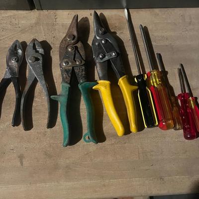 Craftsman & Master Mechanic Toolboxes With Tools (B-MG)