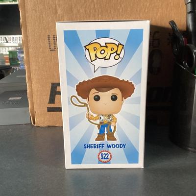 Funko pops toy story 4 522 Sheriff Woody