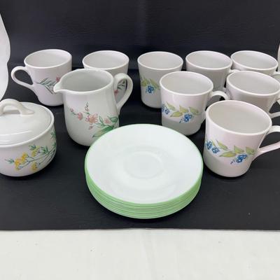 Corelle My Garden 8 pc Set Cup Saucer Creamer Sugar