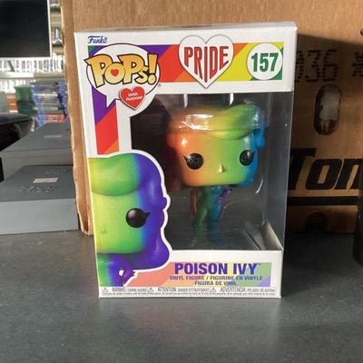 Funko pops pride 157 poison ivy