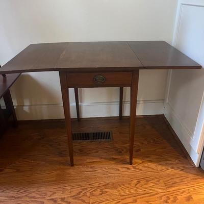 Mahogany Drop Leaf Table (K-MG)