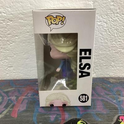 Funko pops Disney frozen two 581 Elsa