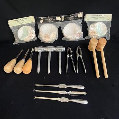 Seafood Eating Tools & More (K-MG)