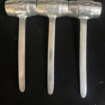 Seafood Eating Tools & More (K-MG)