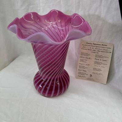Fenton Fuschia Swirl Scalloped Vase #306 9 1/2" Beautiful!