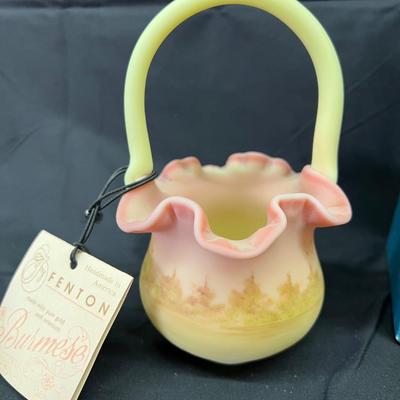 Fenton Burmese 6" Uranium Pure Gold Mix #7732 QD Handpainted Scalloped Lovely Basket Vase 6"
