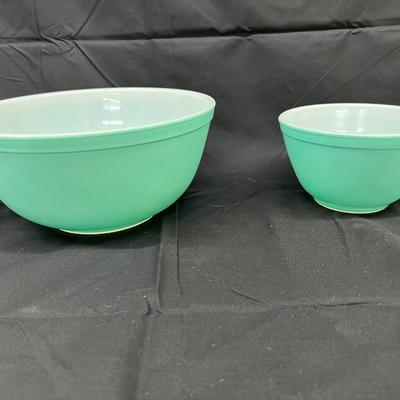 Pyrex Turquoise Green Rare Vintage 9" Large Bowl and 6" Small Bowl Matching