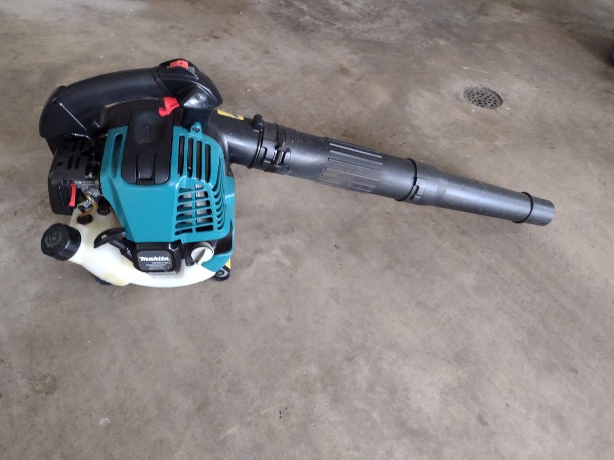 Makita Gas Powered Leaf Blower BHX2500CA EstateSales