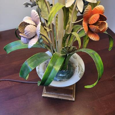 Metal Floral Table Lamp (K-CE)