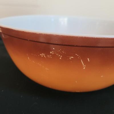 Vintage Pyrex Bowls (K-CE)