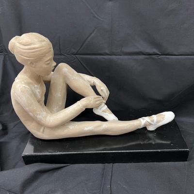 Austin Production 1988 Ballerina Figurine on Black Stand